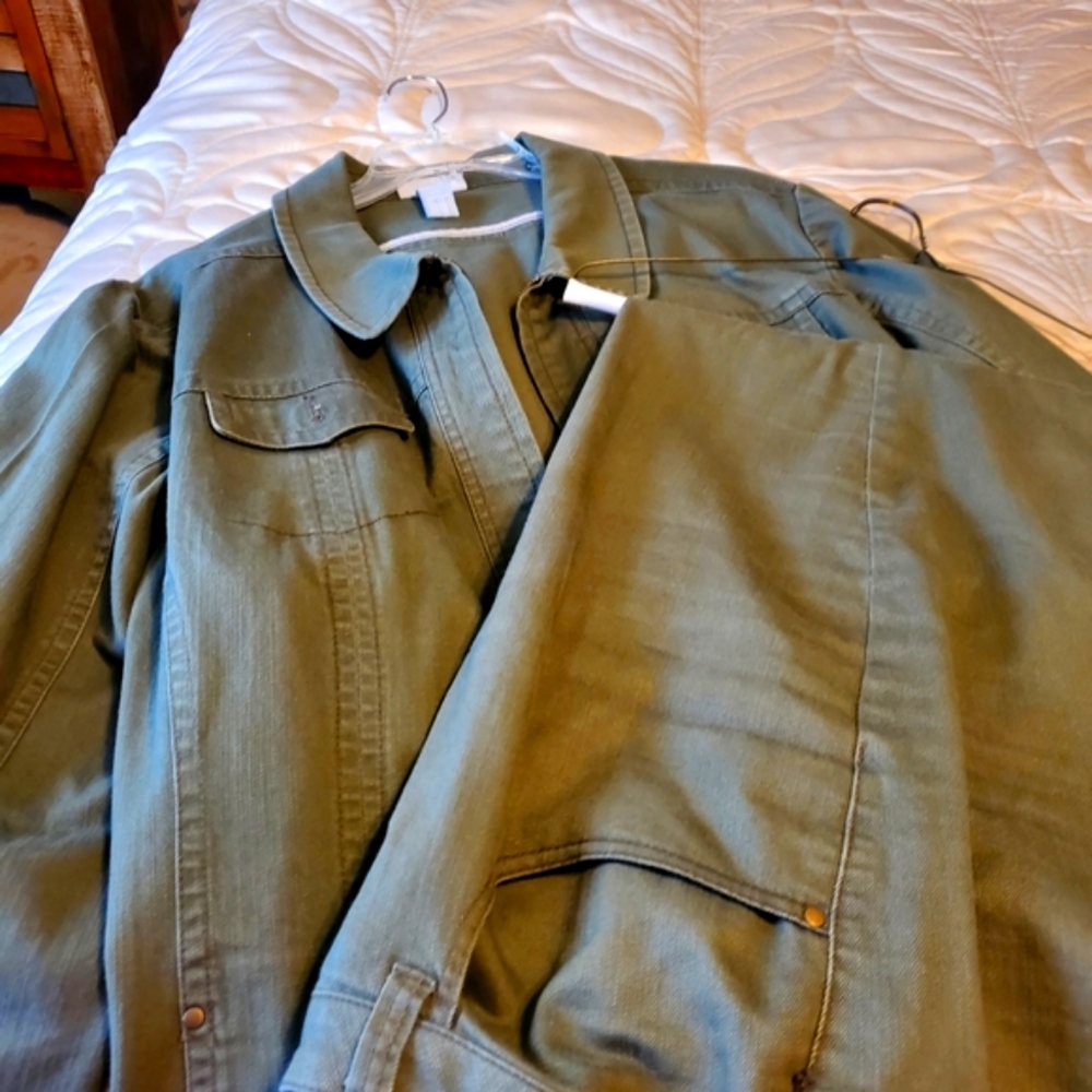 Denim suit and 2pc Skirt - Picture 1 of 2